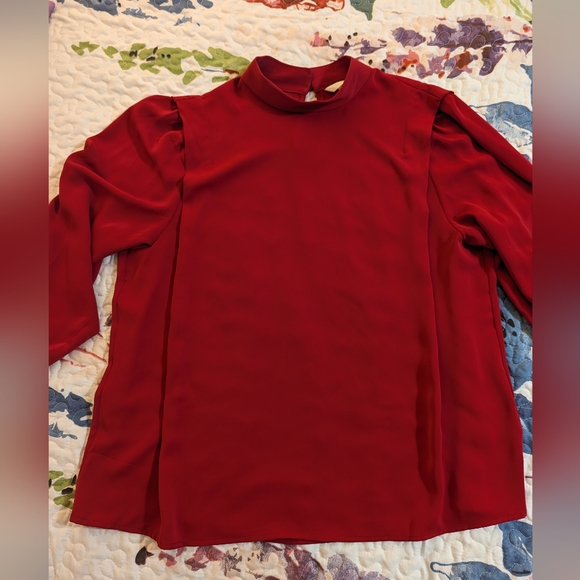 H & M Defined Shoulder Blouse - Picture 5 of 8